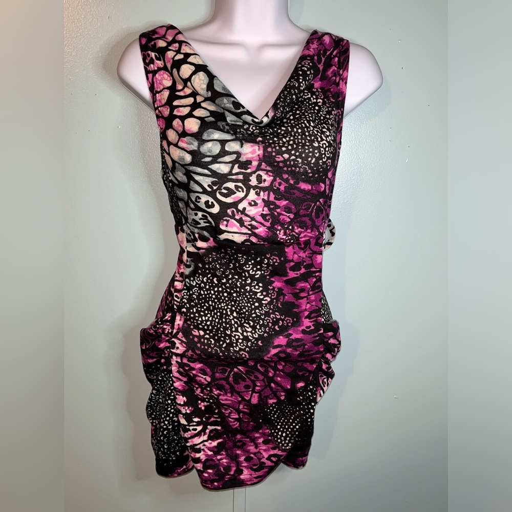 NWT Vixen Blouse Sleeveless Purple Black Size XL‎ *No Belt* Scoop Neck